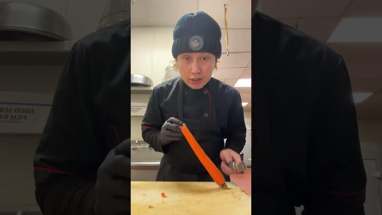 Motongin cerrot sampai masak