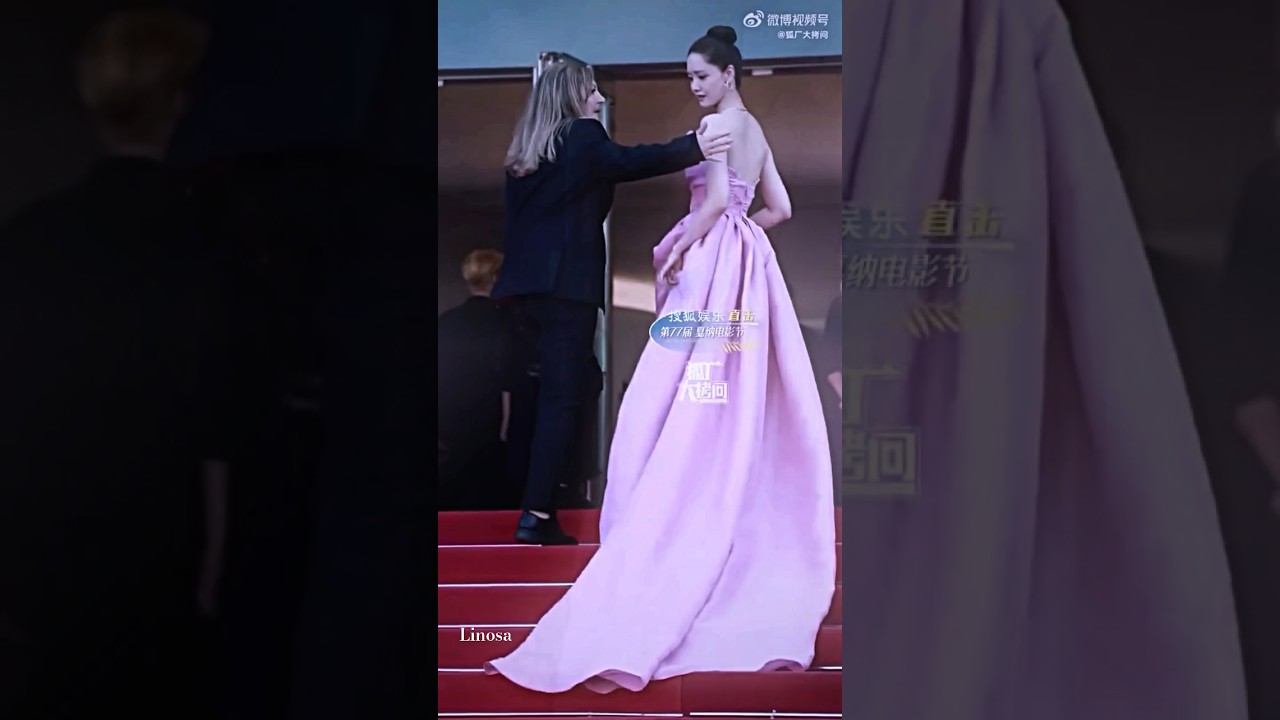 YoonA from GG being mistreated at Cannes festival      