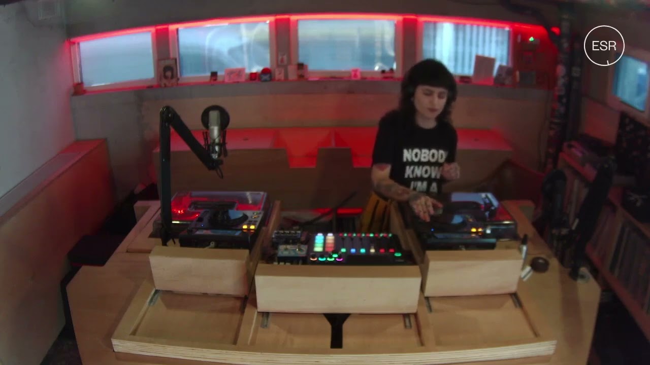 Futurista w/ Nicolle Velcro - 06 Feb 2026
