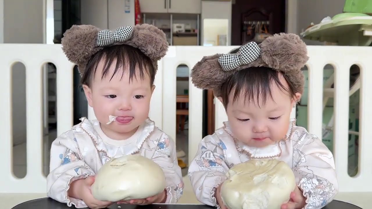 Я только что проснулся, и мне так нравится там играть!#близнец#