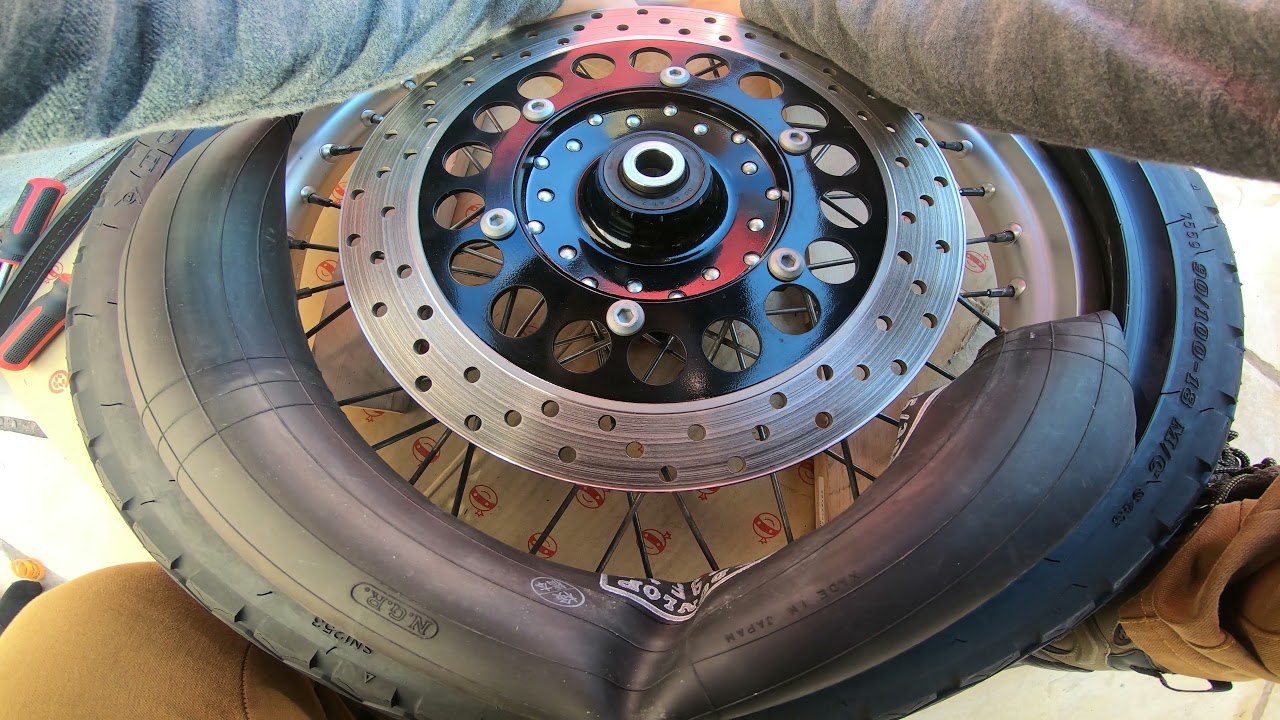 SR400 タイヤ交換