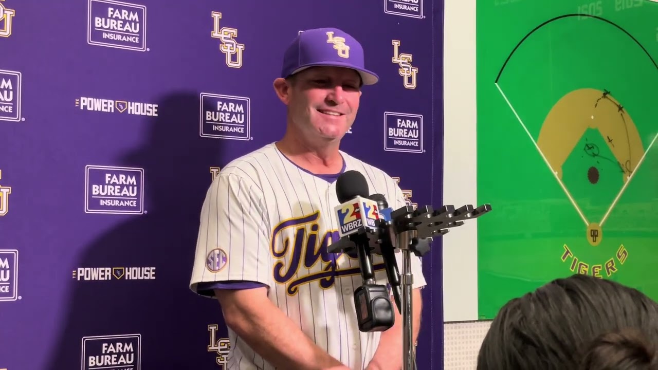 Джей Джонсон из LSU одержал победу над Northeastern после матча.