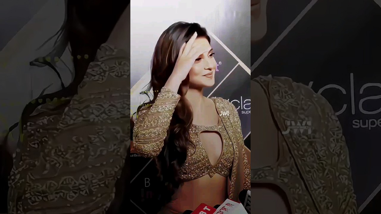 jennifer winget in golden saree looks #jenniferwinget #raisinghanivsraisinghani  #premikanepyarse