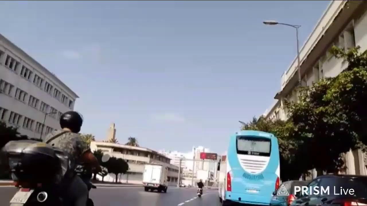 صدمة جزائري😍😍ـ😄 😭.من نظافة الشوارع وجمال العمارات والمباني بالمغرب . 😱 #الجزائر#المغرب #chouftv