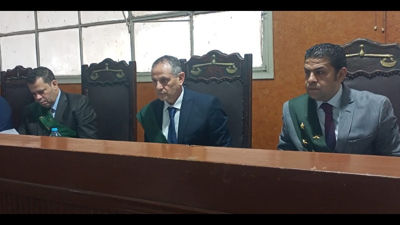 مناقشة بين قاض مصري وشخص..فماذا دار في حوارهما؟