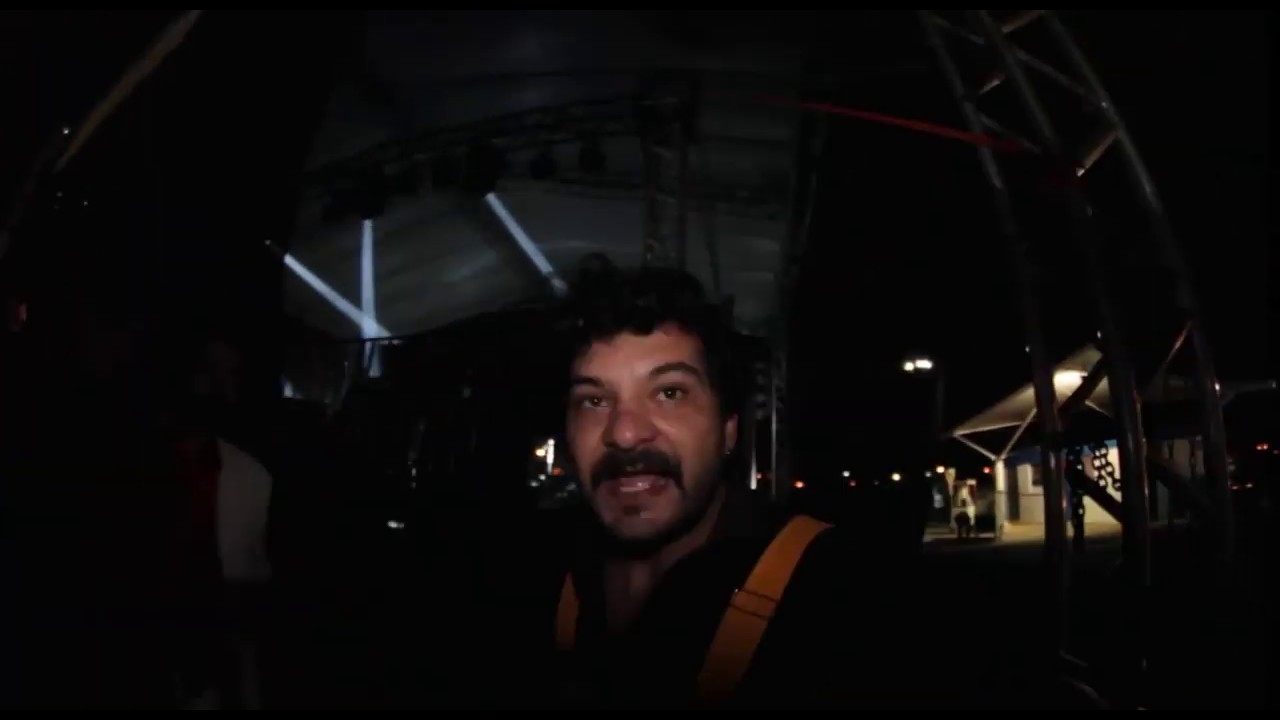 No Por&atilde;o/Dionny Dubl&ecirc; ao vivo - Cadillac Dinossauros - Tour Arrisque