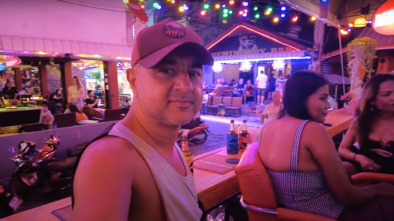 Hua Hin Soi Bintabath Walking Street at Night 🇹🇭 | Food, Drinks & Nightlife