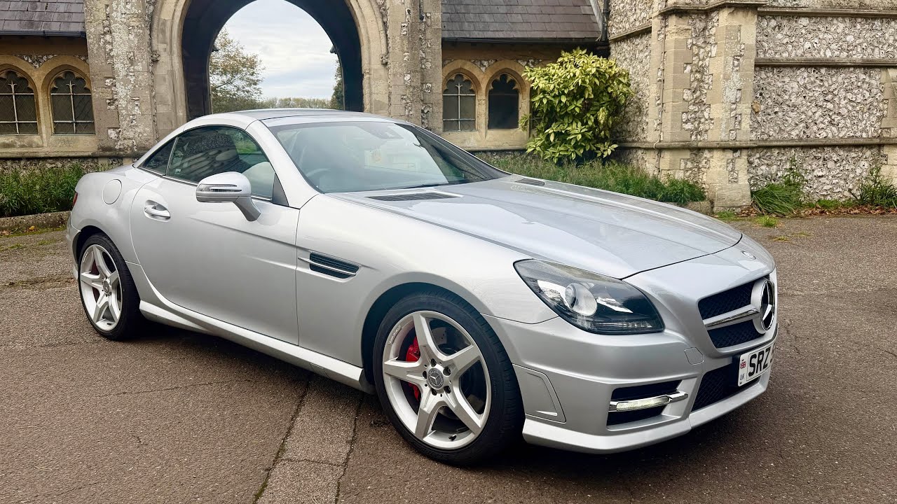 Качественный подержанный Mercedes SLK200 2012 года выпуска 1.8 бензин AMG Sport Edition 125 G-tro...
