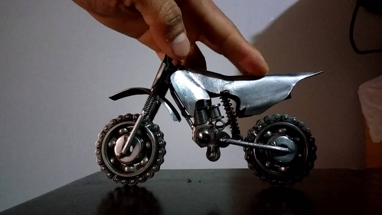 Moto Cros Arte en Metal Reciclado