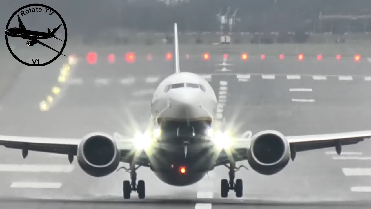 Heavy takeoff Ryanair Boeing 737 Max 8-200 Reg EI-IJX Heading for Krakow 