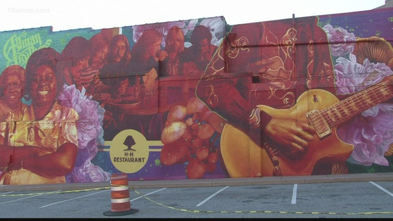 Macon's H&H Restaurant unveils mural in honor of 'Mama Louise,' 'Mama Hill,' and Allman Brothers