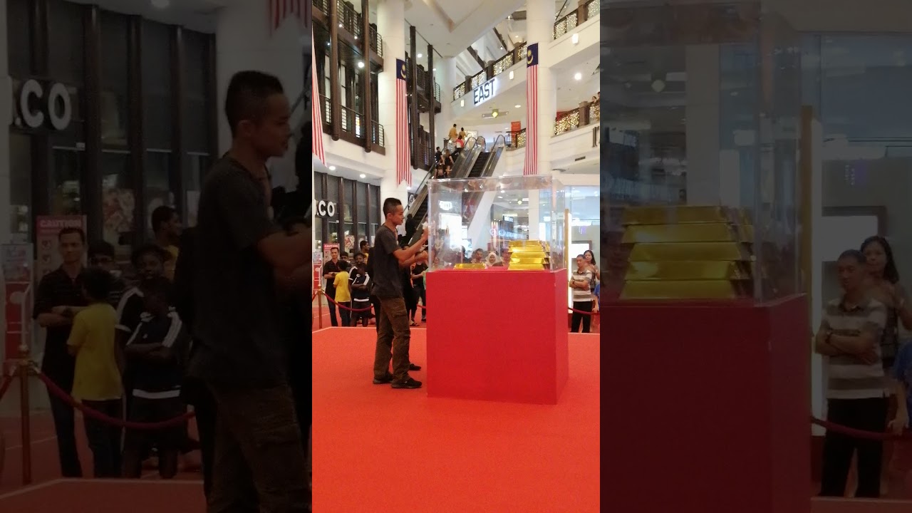 Berjaya Time Square gold bar. RM33000