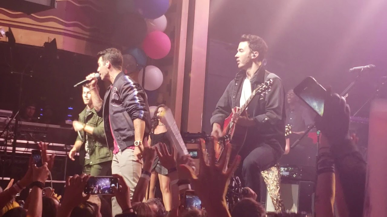 Rollercoaster by jonas brothers