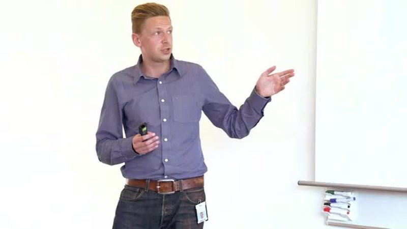 Læs Farmaci - arbejde i lægemiddelindustrien