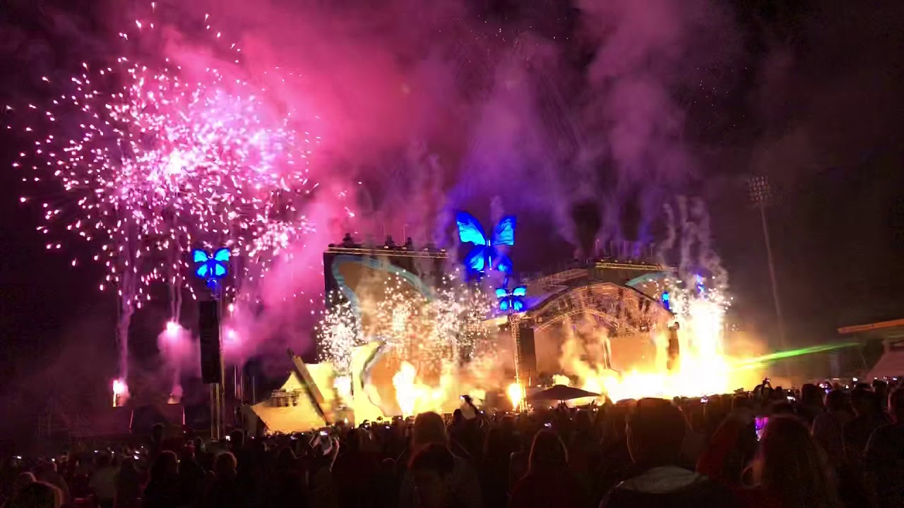 Andrea Berg, Heimspiel 2018,  Finale Ja ich will mit Feuerwerk