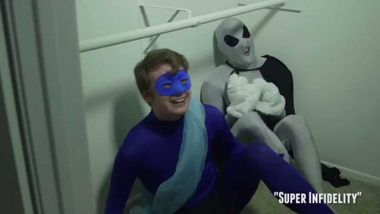 SUPER HEROS & SEXY FACES | CyndaBloops