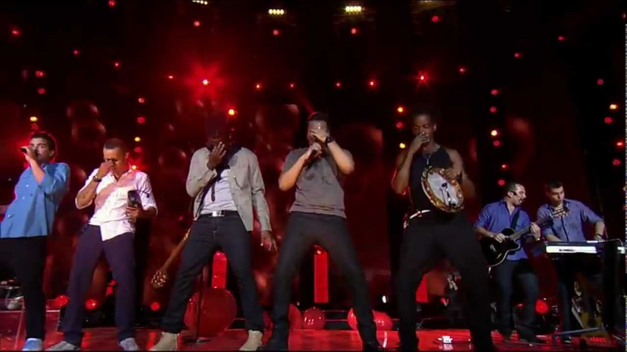 Coisa louca -  (Part. Esp. Trio Ternura) - DVD Sorriso 15 Anos