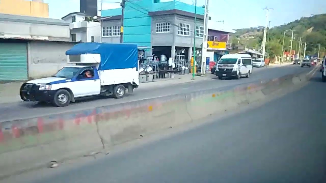 crusero las tres huastecas asta llegar al centro de #Huejutla de reyes Hidalgo #México saludos #PGJ