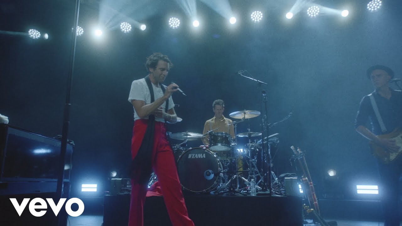 MIKA - Tomorrow (Live)