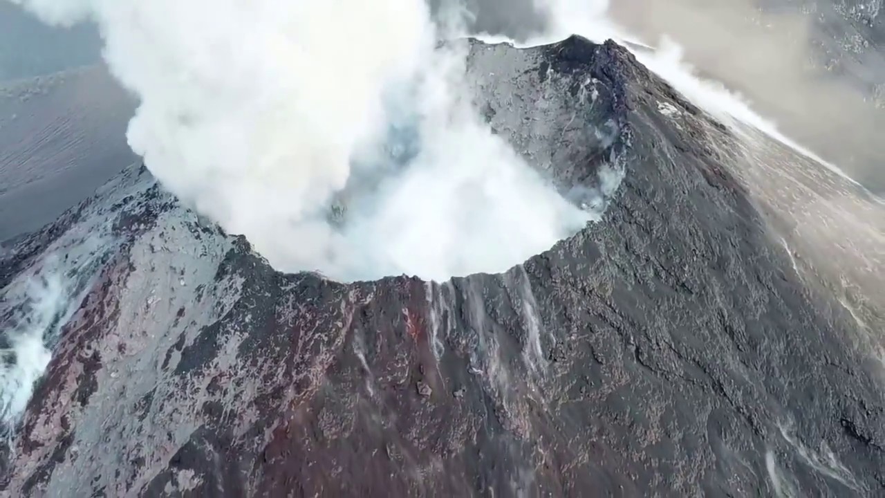 Dentro del Crater del Volcan De Fuego, Guatemala.