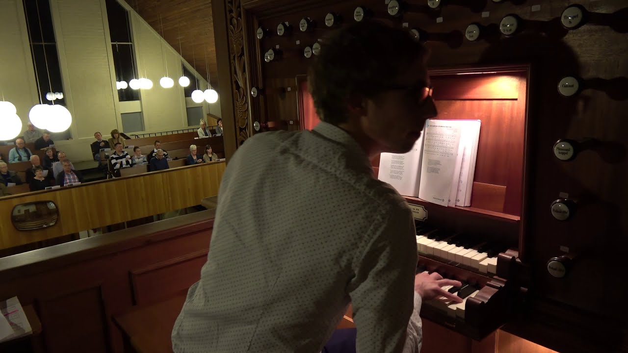 God is getrouw zijn plannen falen niet (samenzang) door Gert van Hoef