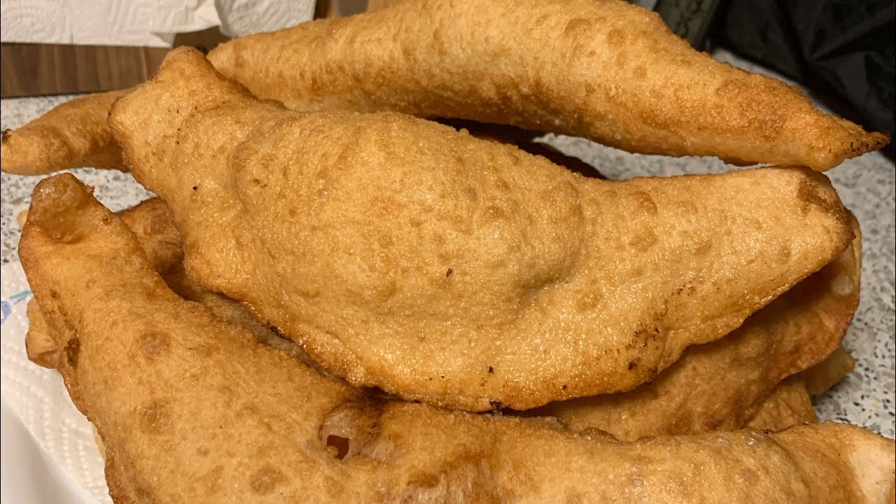 Pizza 🍕 Fritta(Calzone). Ganz einfach zu Hause frittierte Pizza 🍕selber machen.