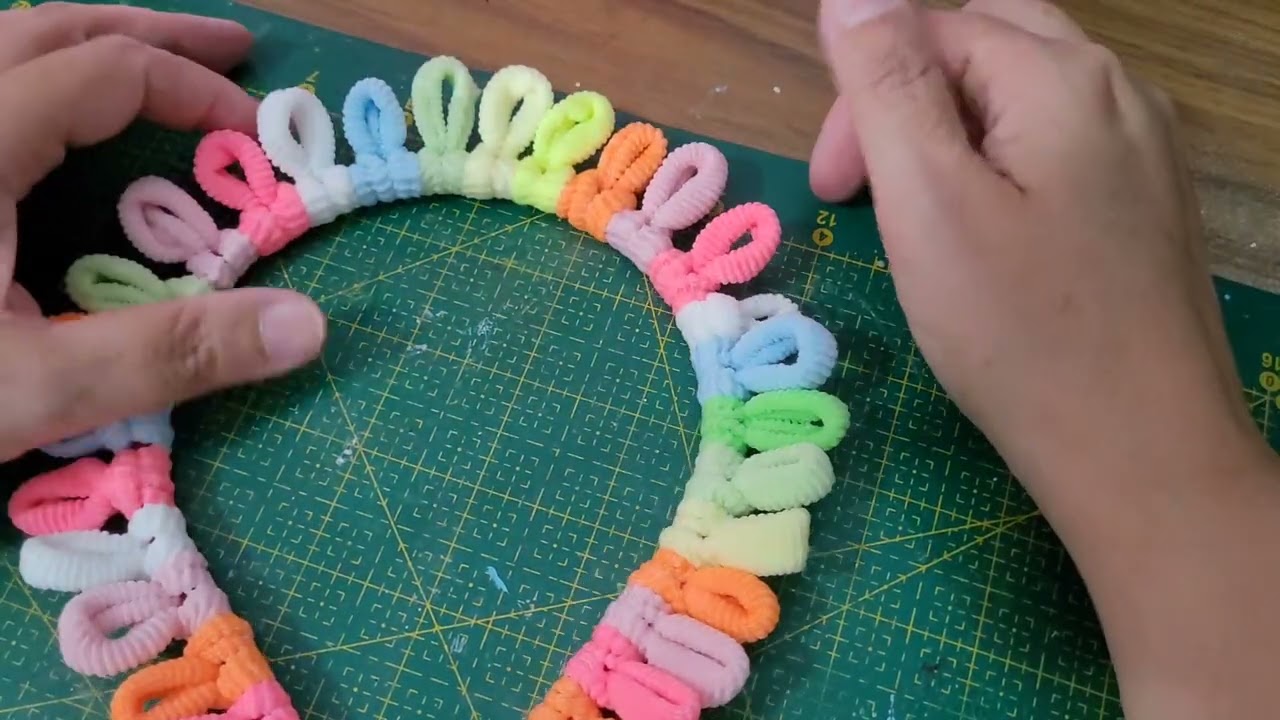 Adereço de Carnaval  na Vicky arteira. (Materiais na descrição do  vídeo. )