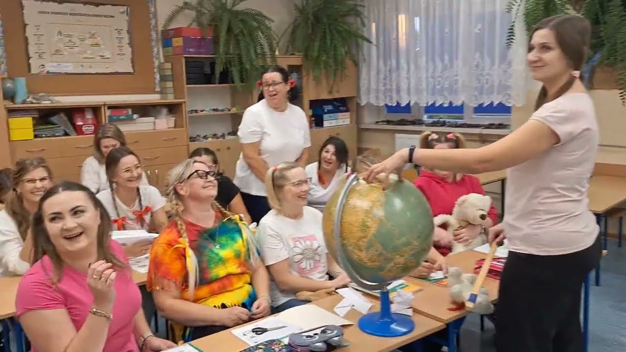 Rodzice dzieciom - film z okazji Pasowania na ucznia klasy 1 w Szkole Podstawowej w Wodyniach