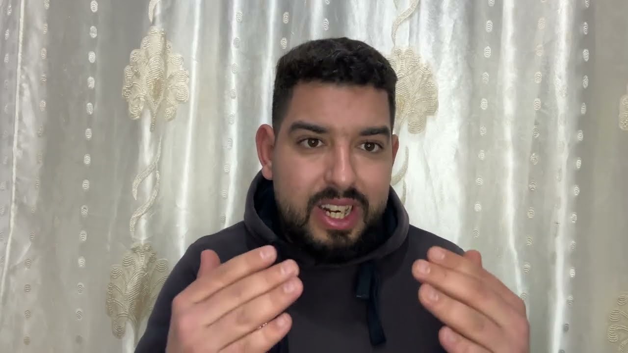 صراحة أنا صدمني الفنان الريفي من بعد مافضحت الطليقة ديالو كلشي نتمنى ميكونش كلامها صحيح...💔😥 