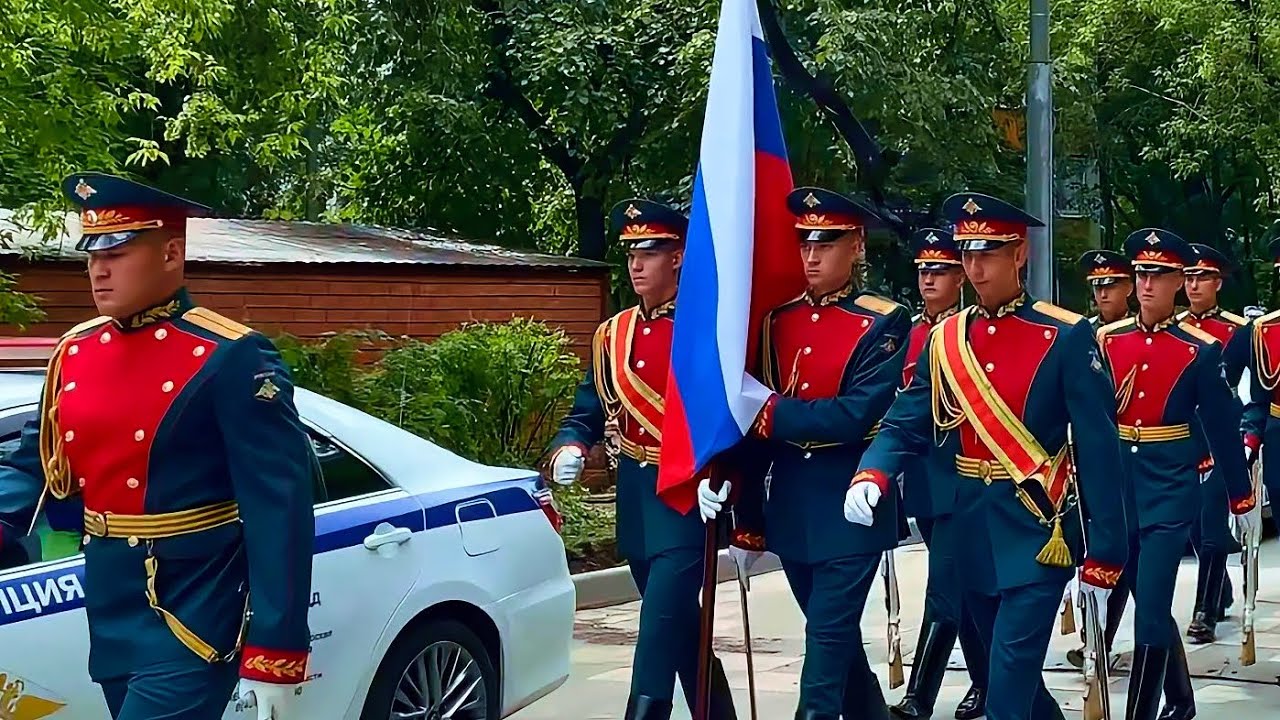 ЗАКРЫТЫЕ ПОХОРОНЫ : ЖУРНАЛИСТАМ ЗАПРЕТИЛИ СНИМАТЬ ПОХОРОНЫ СЕРГЕЯ ИВАНОВА | ОХРАНА ПОШЛА НА ТАРАН !