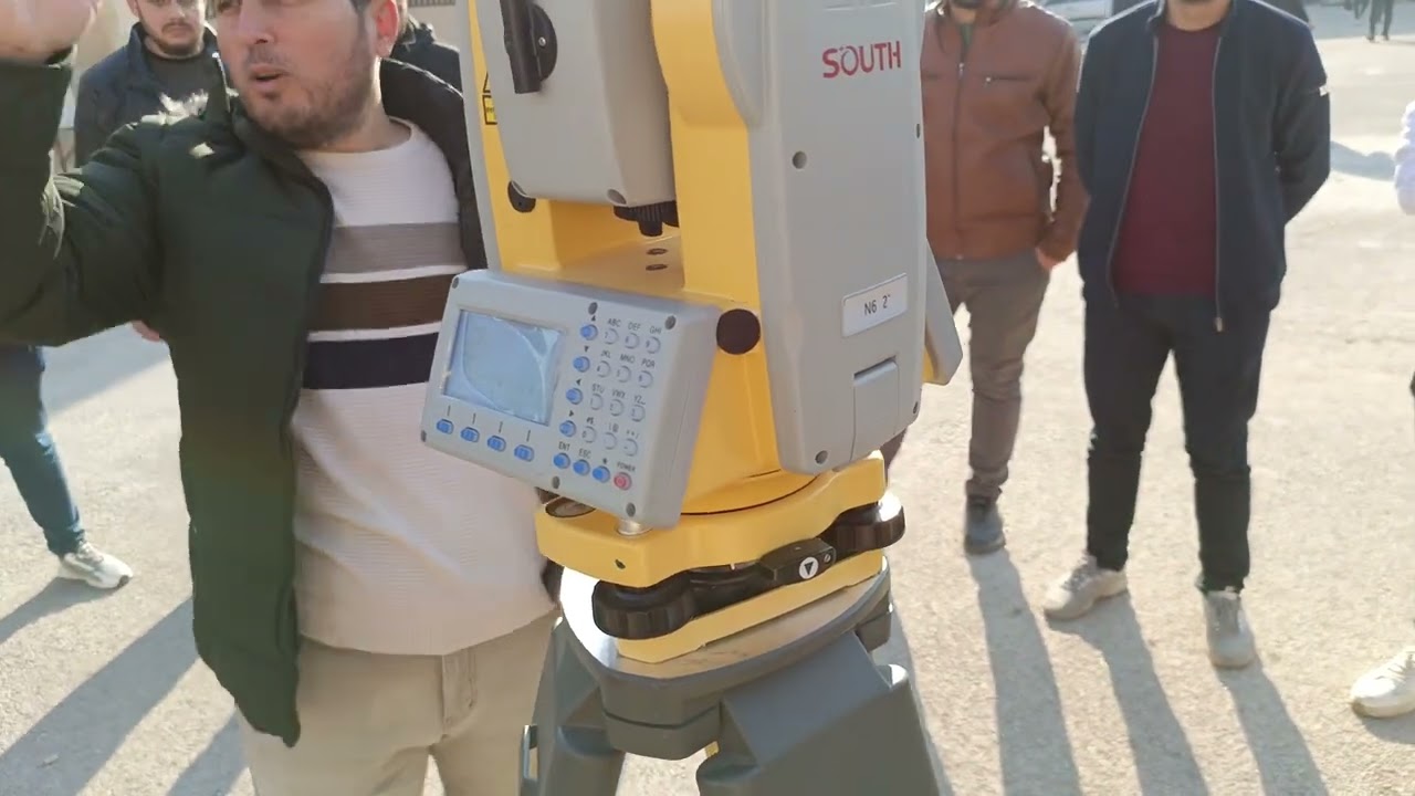 جهاز التوتال ستيشن