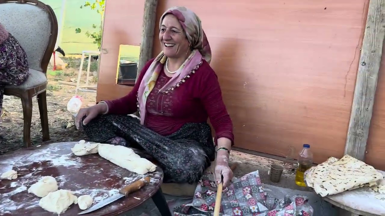 ANNEM İLE BABAM EKMEK YAPARKEN KAVGA ETTİ