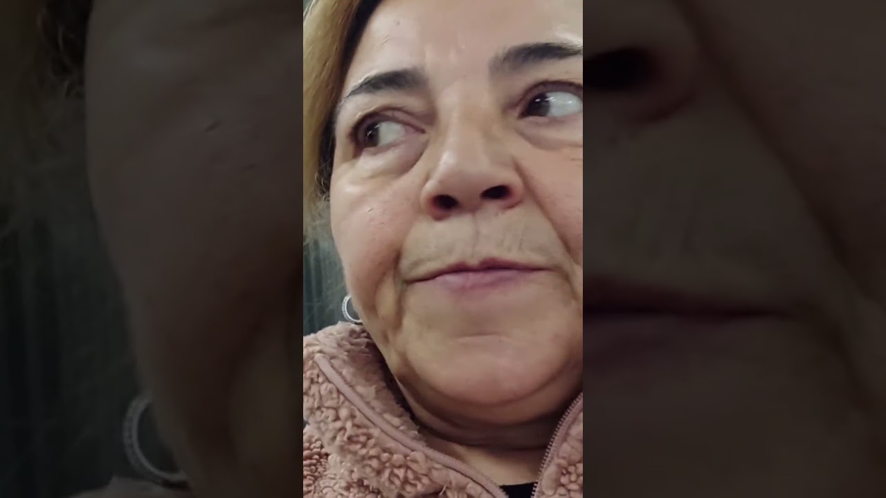 Annem düştü bacağını kırdı hastanedeyiz
