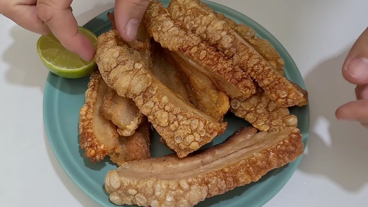 Torresmo crocante de boteco o melhor que ja comi