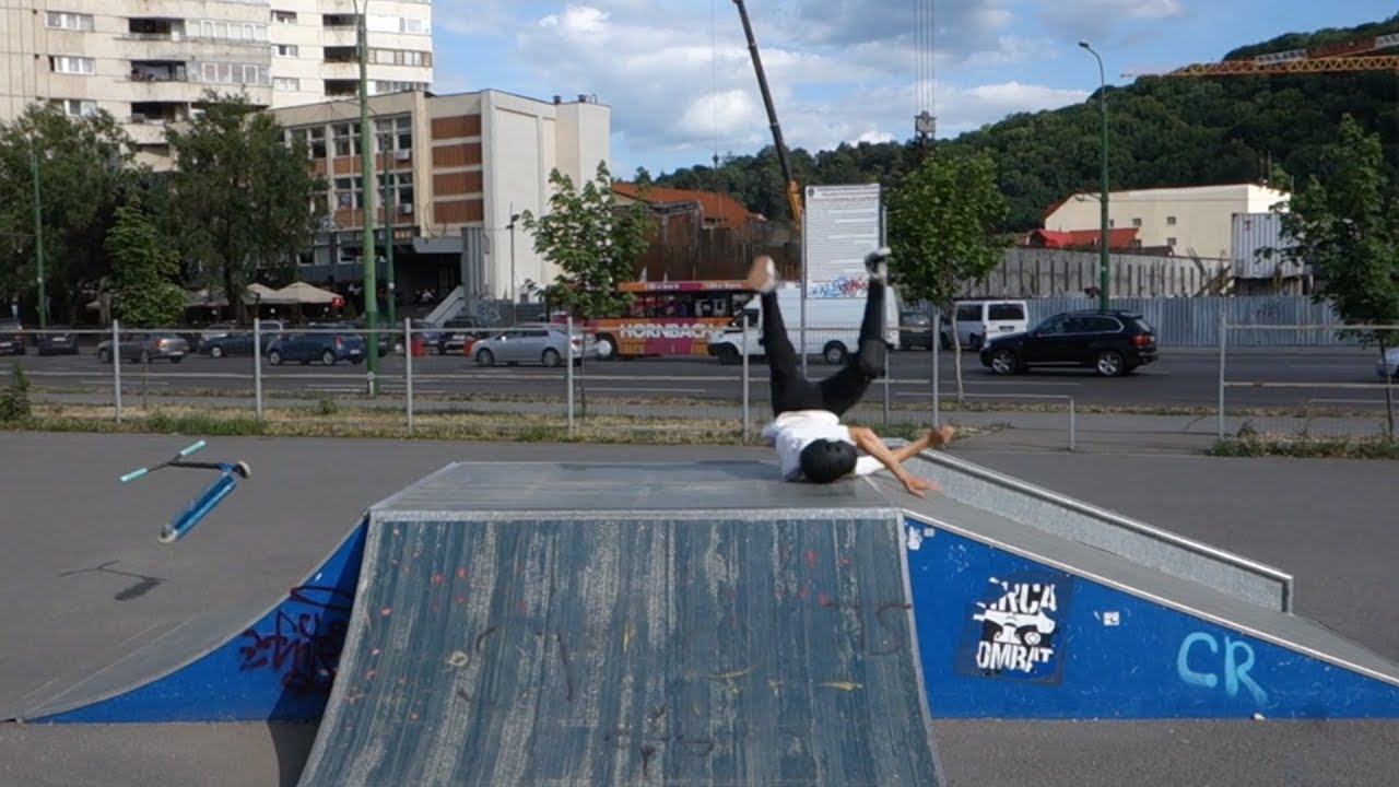 BACKFLIP FAIL *AM DAT CU CAPUL DE RAMPA*
