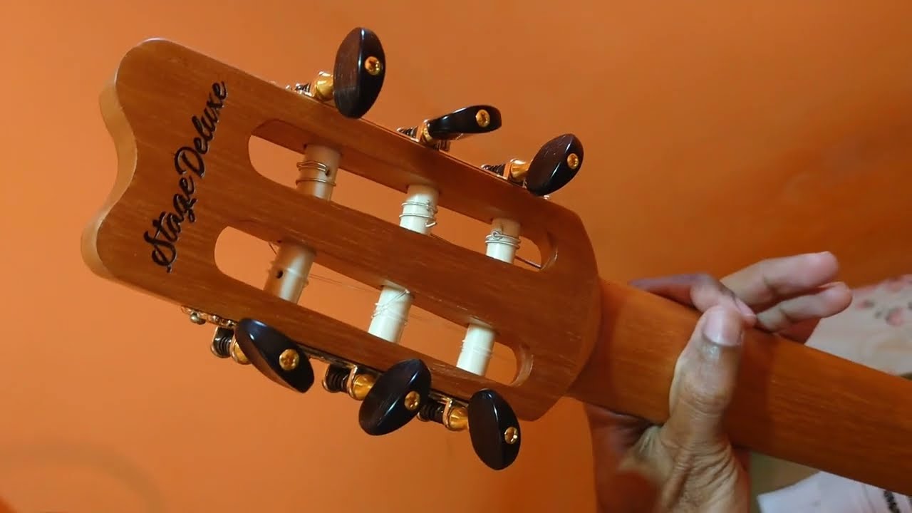 Comprei O GIANNINI STAGE DELUXE NÁILON