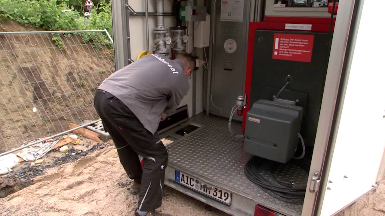 SHK-TVmagazin: Einsatz des mobiheat-Heizmobils 150F bei der Montage eines Fl&auml;chenheizsystems