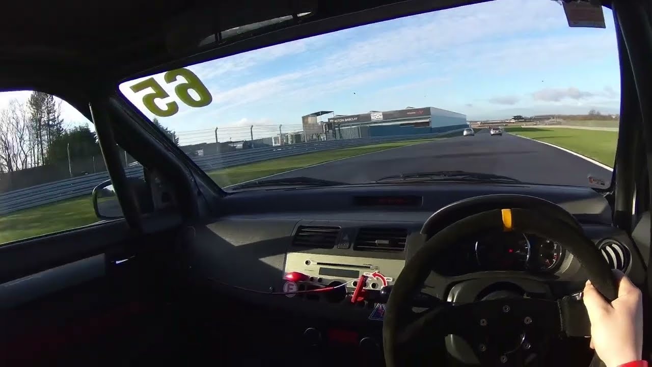 Suzuki Swift Sport Chasing Civic Type R - Donington Park