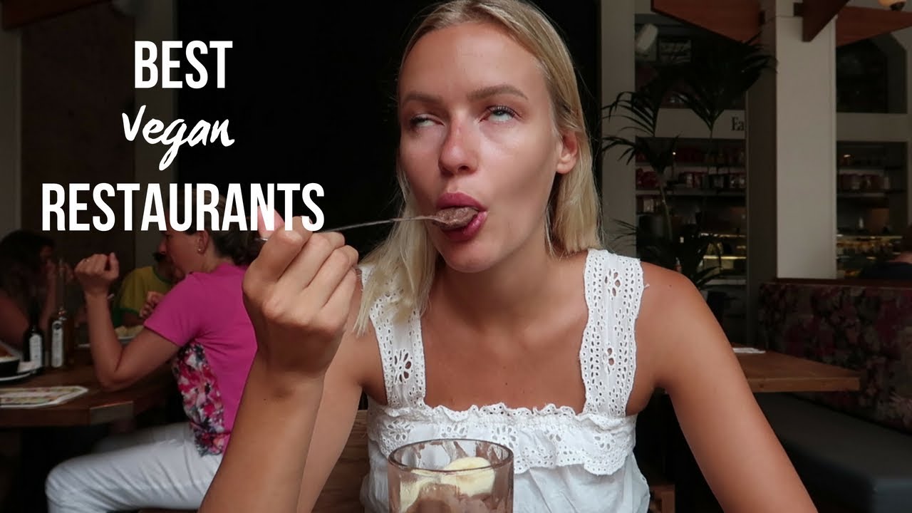 EATING MY WAY THROUGH BARCELONA! VLOG (22)