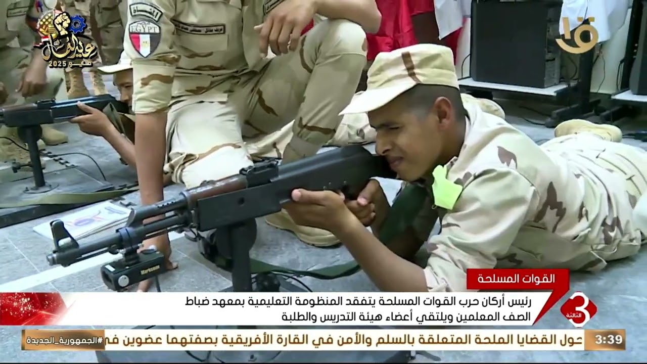 رئيس أركان حرب  يتفقد المنظومة التعليمية بمعهد ضباط الصف المعلمين ويلتقي أعضاء هيئة التدريس والطلبة