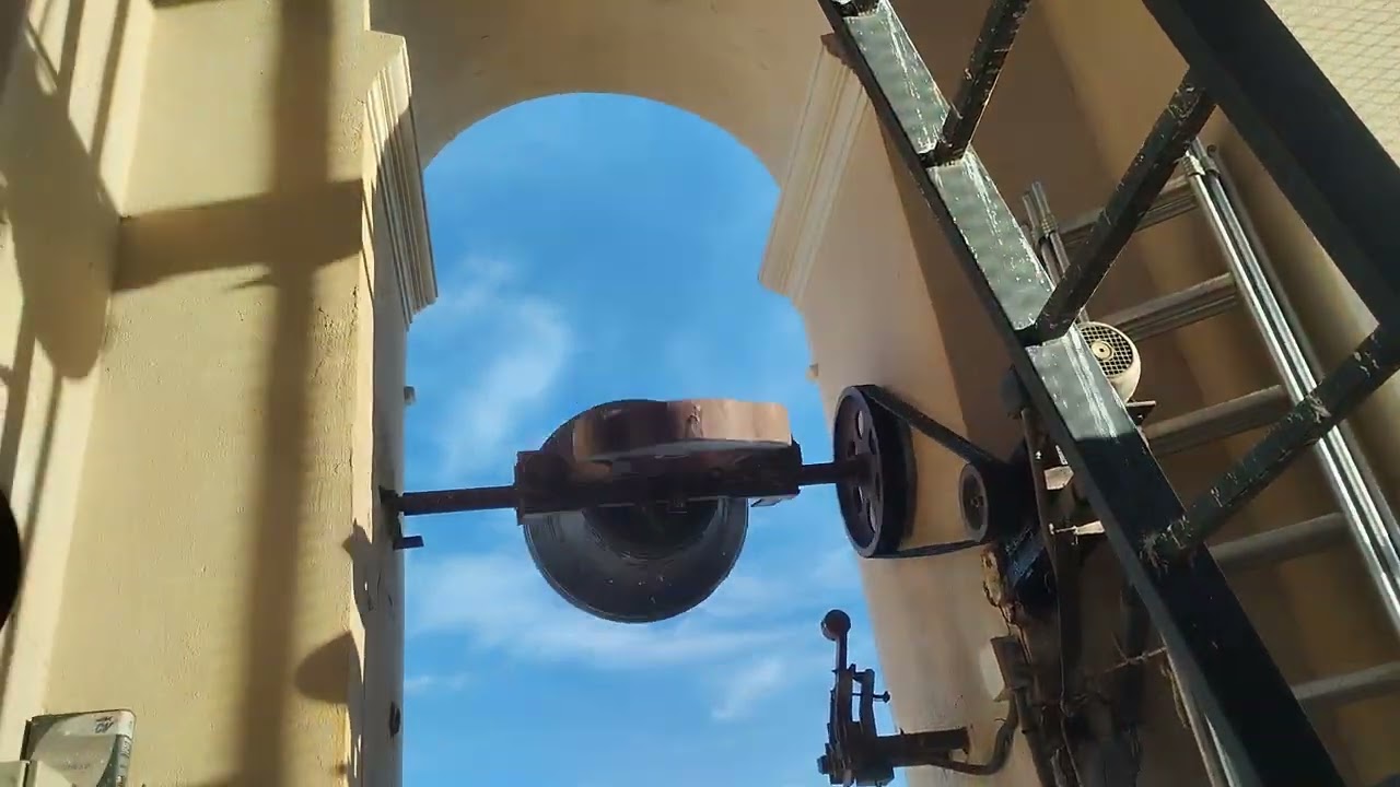 Volteo general de campanas en Llutxent