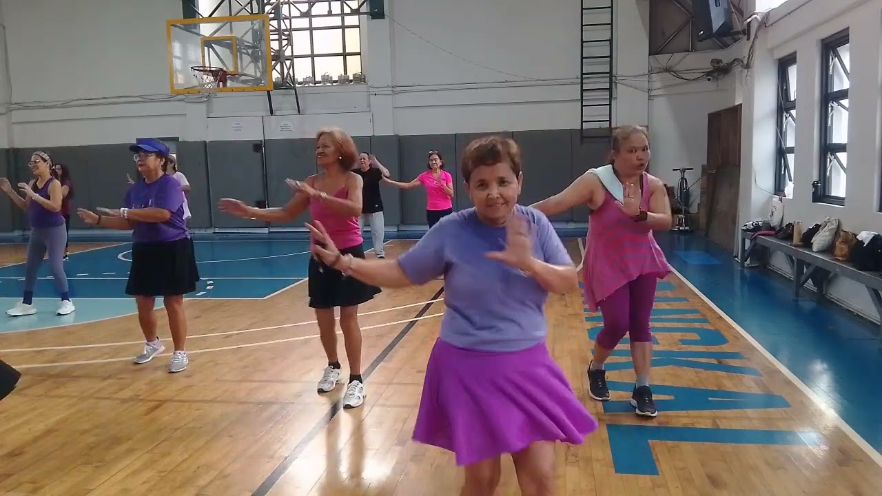 Zumba girls injoy life