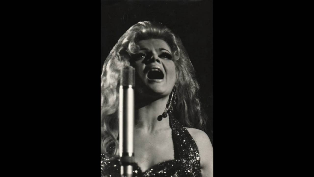Violetta Villas - Mamma Son Tanto Felice - Live Las Vegas (wersja odszumiona)