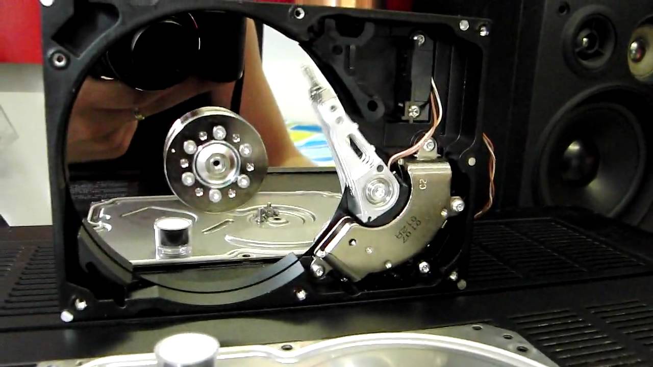 Hard Drive playing music (hard drive speaker)