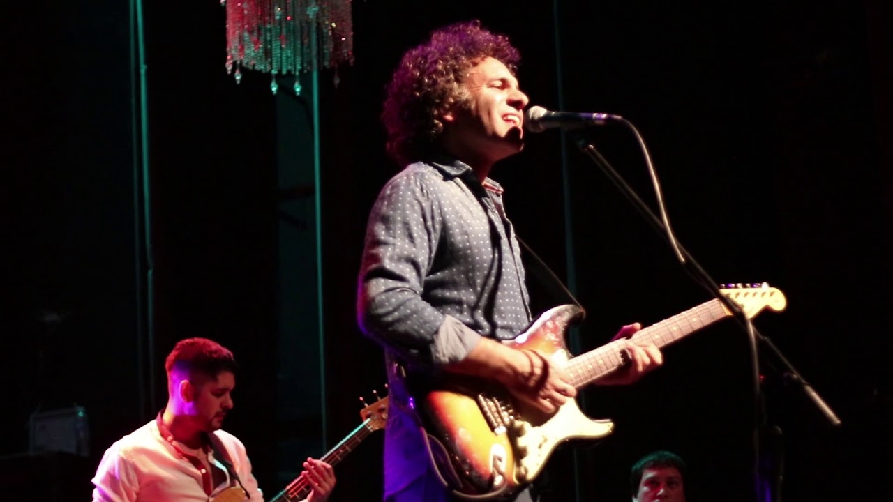 Nacho Ladisa Blues Club  -  La distancia
