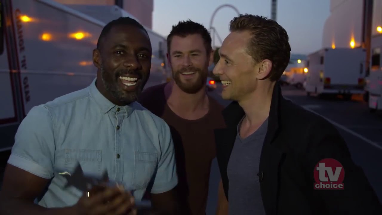 Tom Hiddleston's Best Actor Award Gatecrashed by Idris Elba and Chris Hemsworth | TV Choice Awards