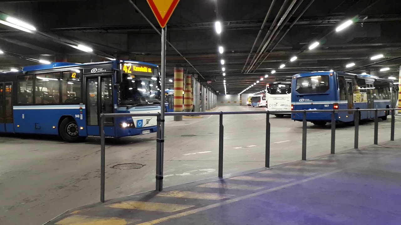 Busseja Kampissa - Buses in Kamppi