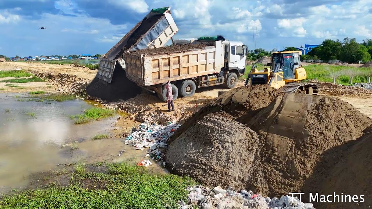 Be Watchful !! First Start Filling huge Land Using Sand & Heavy Shantui Dozer Move Sand Into Water