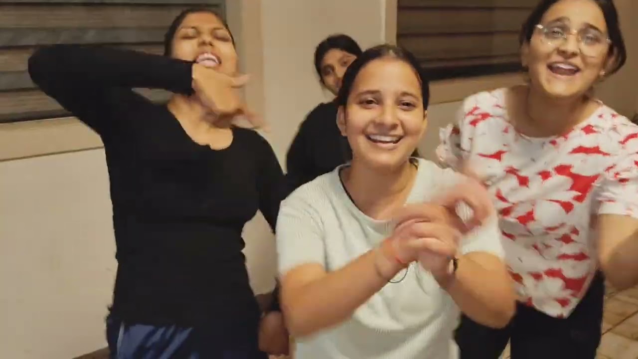 Dance Party at trip to Bhopal 💃🕺