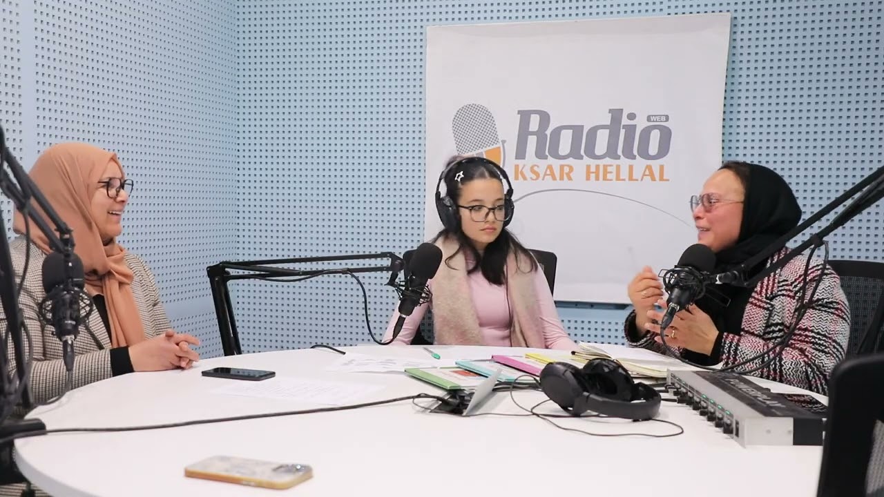 تظاهرة مسرحة القصة